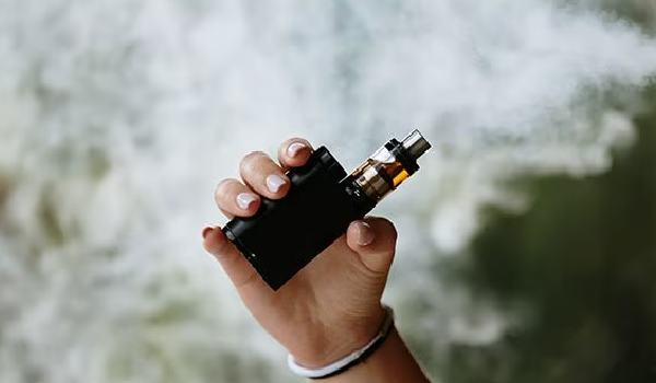 کدام یک ضرر کمتری دارد پاد یا ویپ